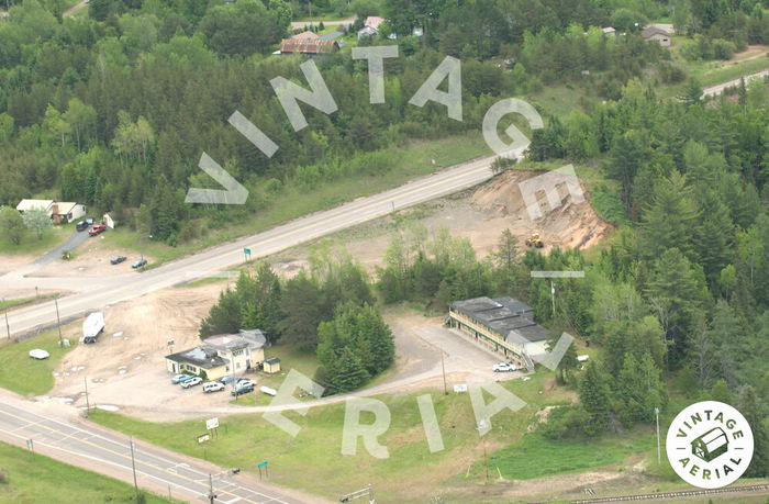 Beekers Grub and Lodging (Corner Cafe & Motel ) - 2004 Aerial Photo